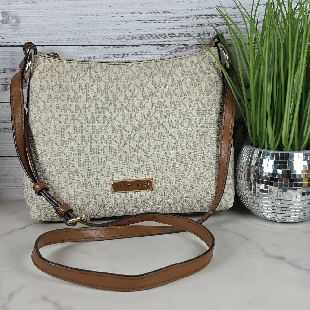 MICHAEL KORS VANILLA TAN‎ LOGO BAG LEXINGTON CROSSBODY SHOULDER PURSE GUC - Picture 4 of 16